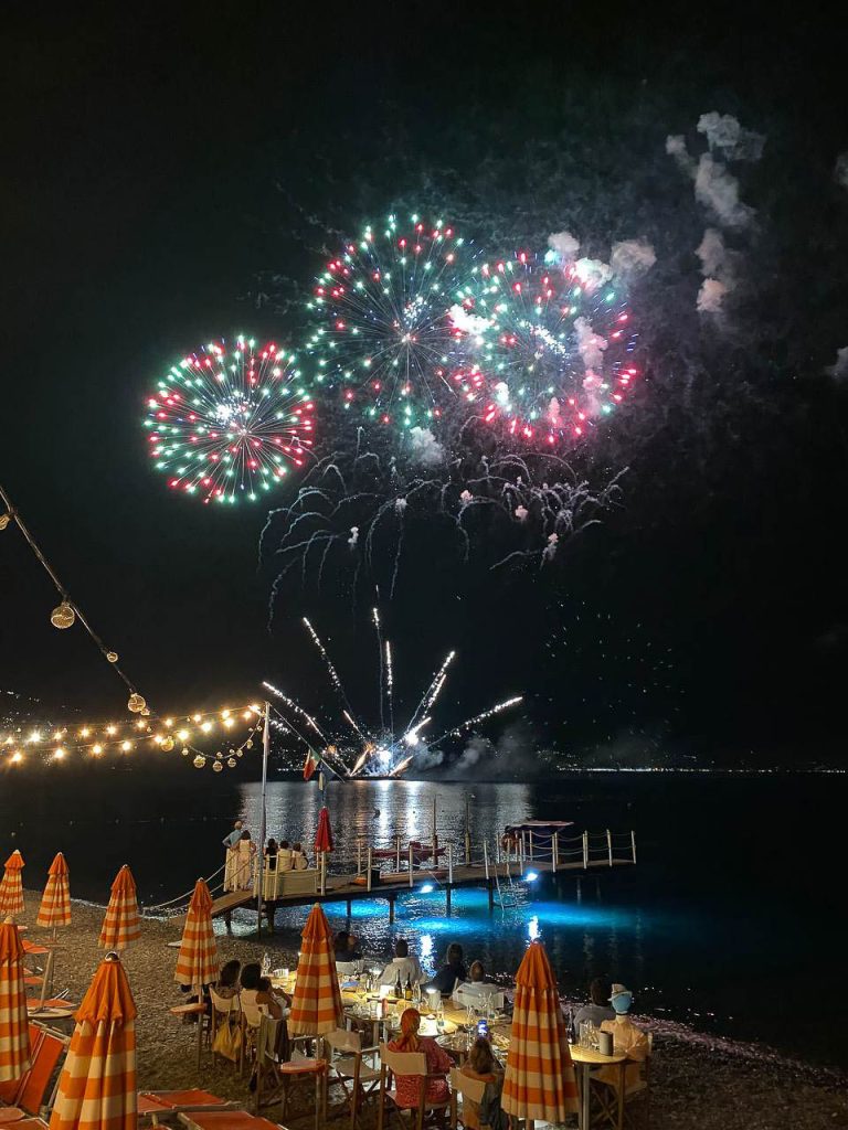 Bagni Sirena - Fuochi d'artificio sul mare