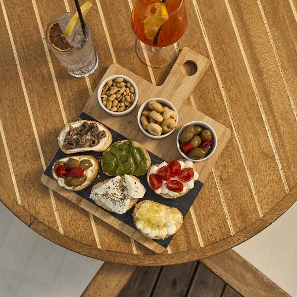 Bagni Sirena- Aperitivo vista mare sulla terrazza