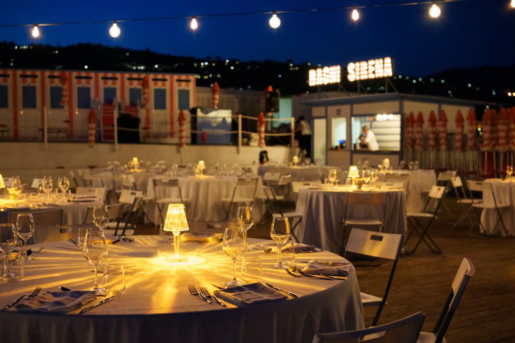 Bagni Sirena - Tavoli per la cena di Gala in terrazza